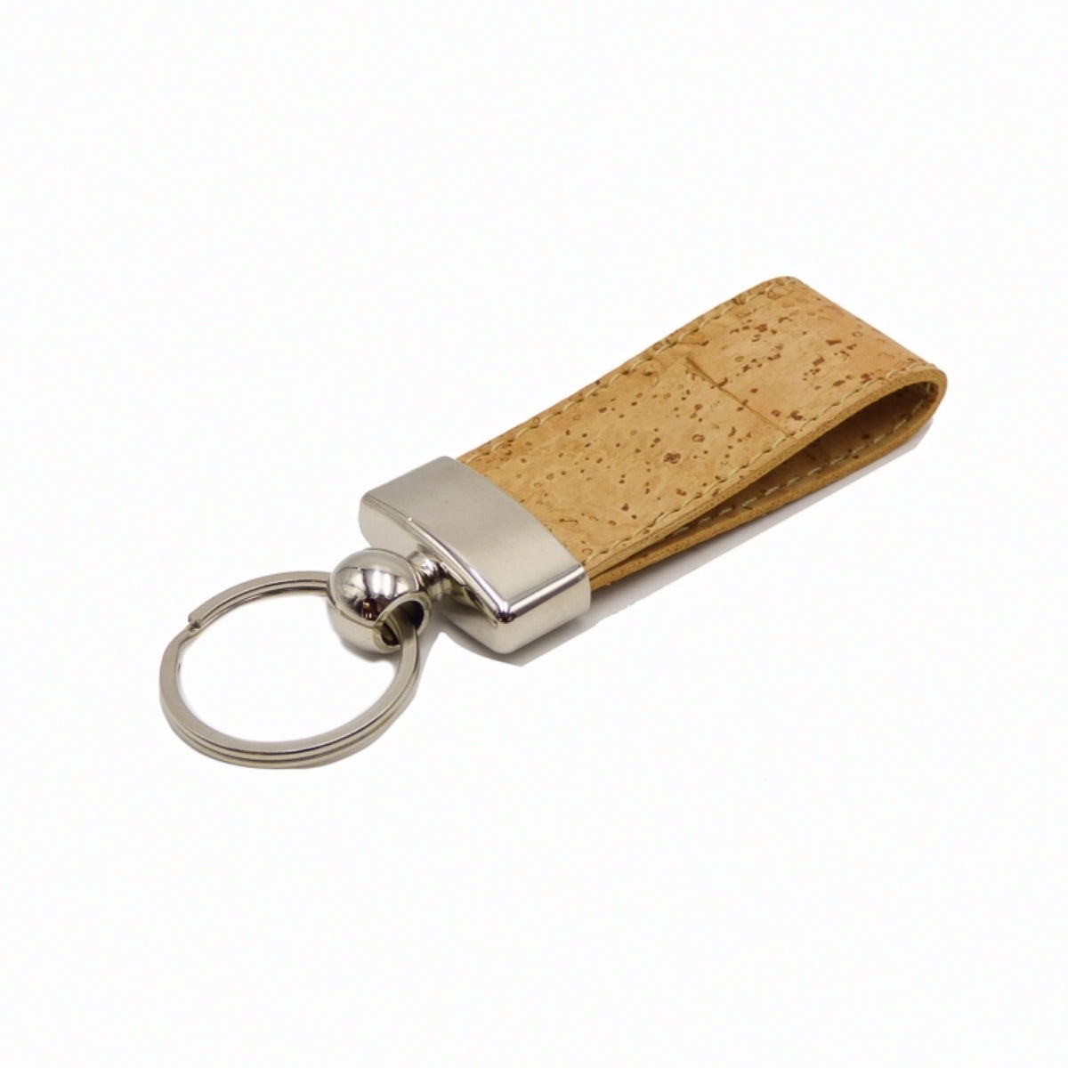 Porte-clés en liège naturel Artipel, anneau métal, vue de face - artisanat Portugal.