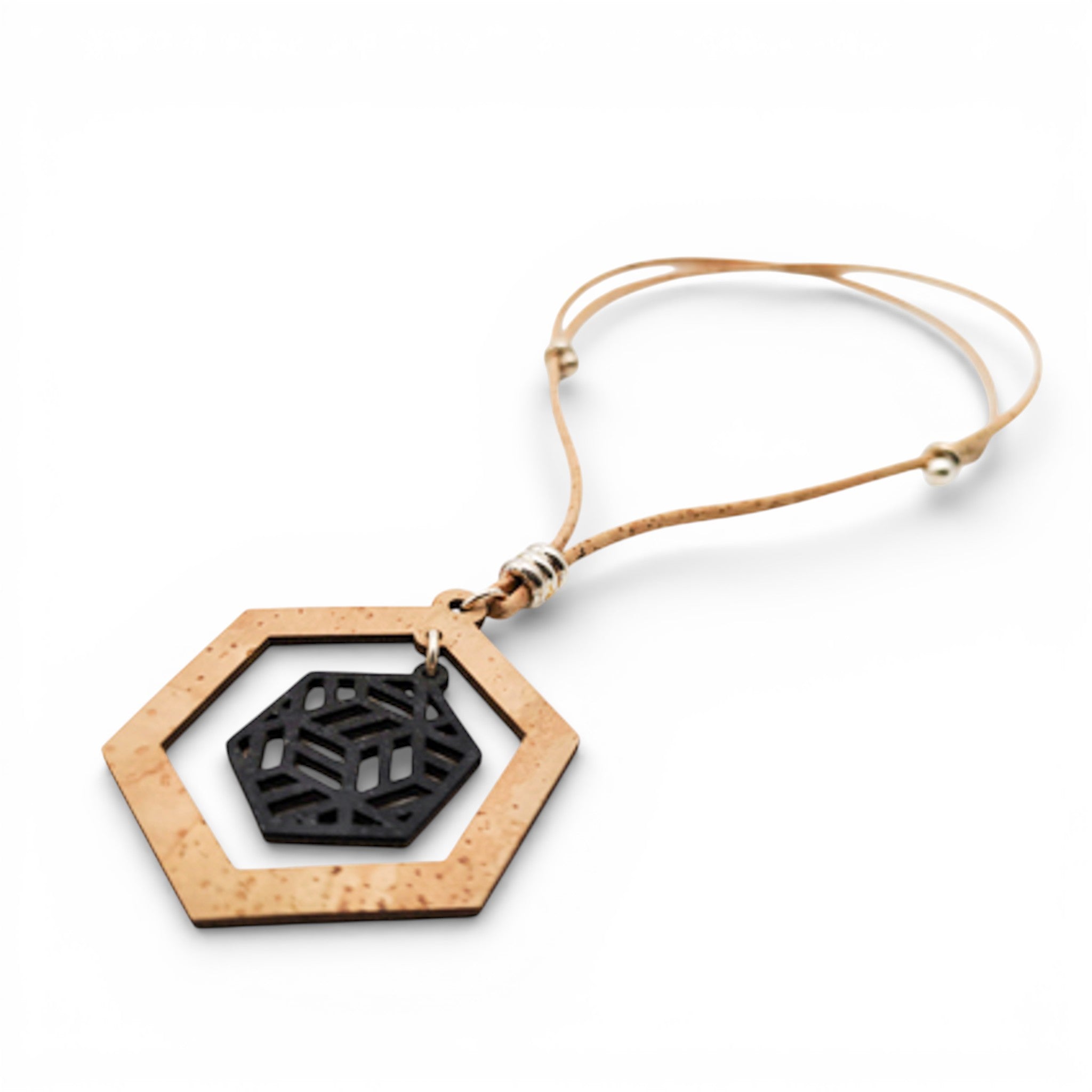 Pendentif hexagone liège — collier Artipel femme bijoux artisanat