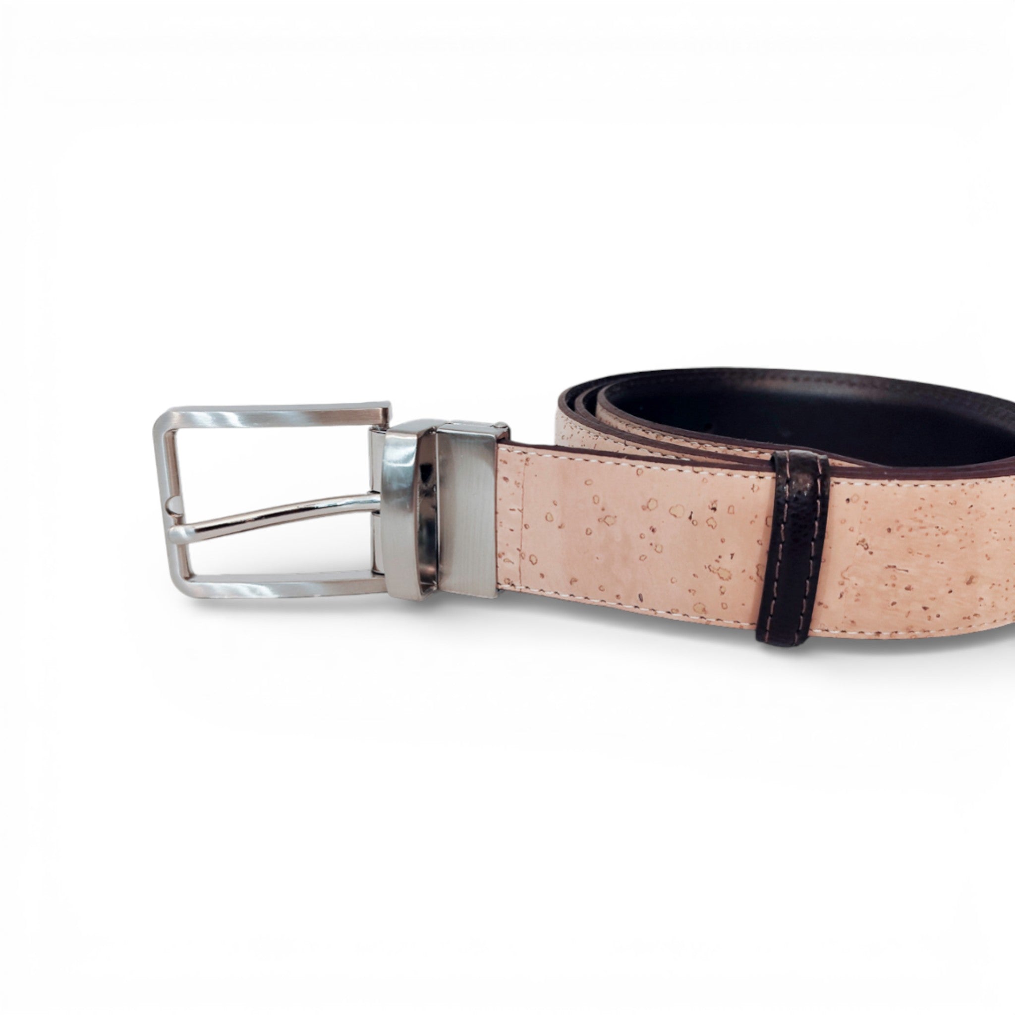 Ceinture réversible unie en liège naturel — TC Cortiça, envers foncé, boucle métal, Portugal