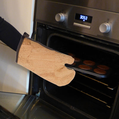 Gant de cuisine et manique en liège du Portugal — Amador Varum protection chaleur