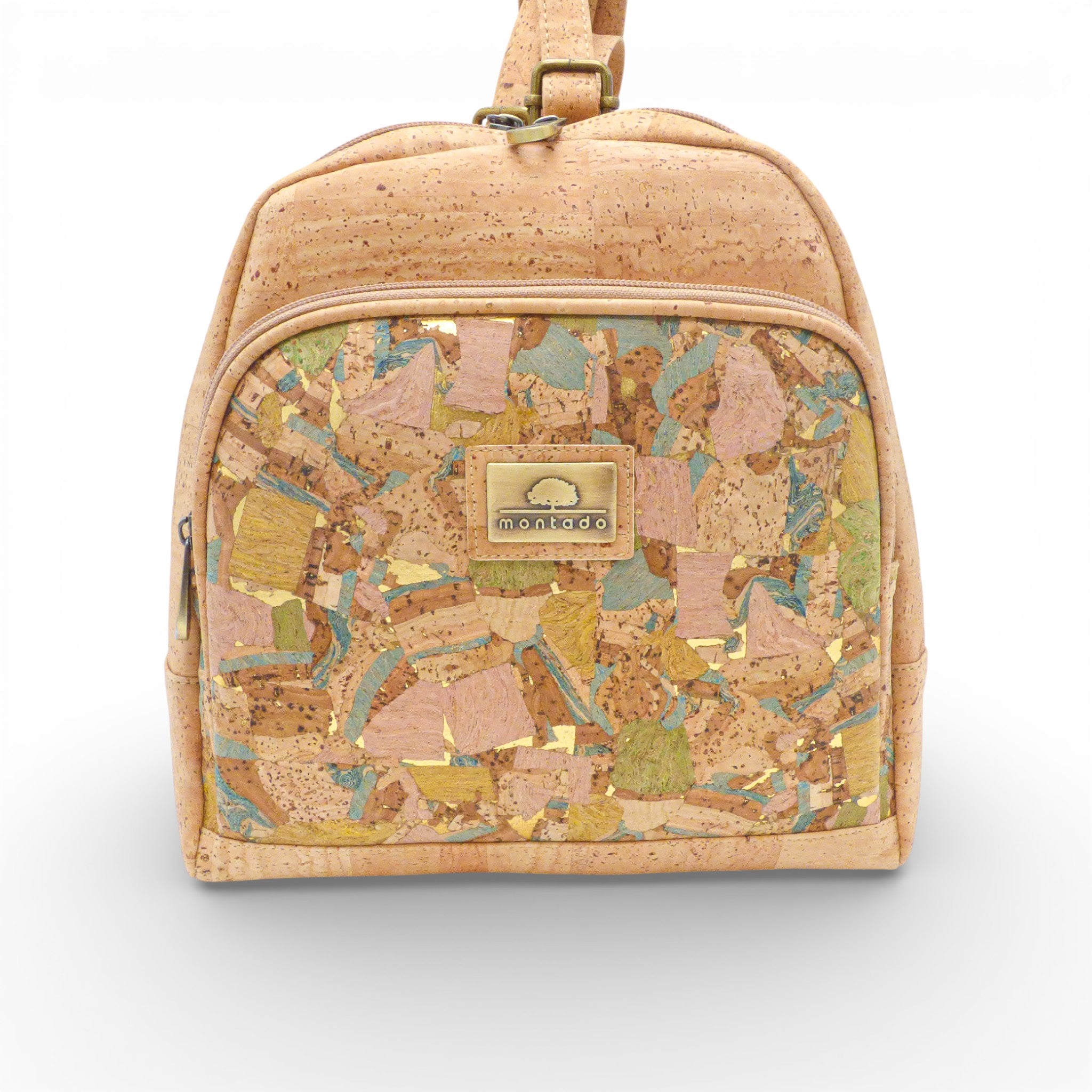 Sac à dos en liège "Mosaïque" de Montado, affichant un design unique et texturé en matériau durable.