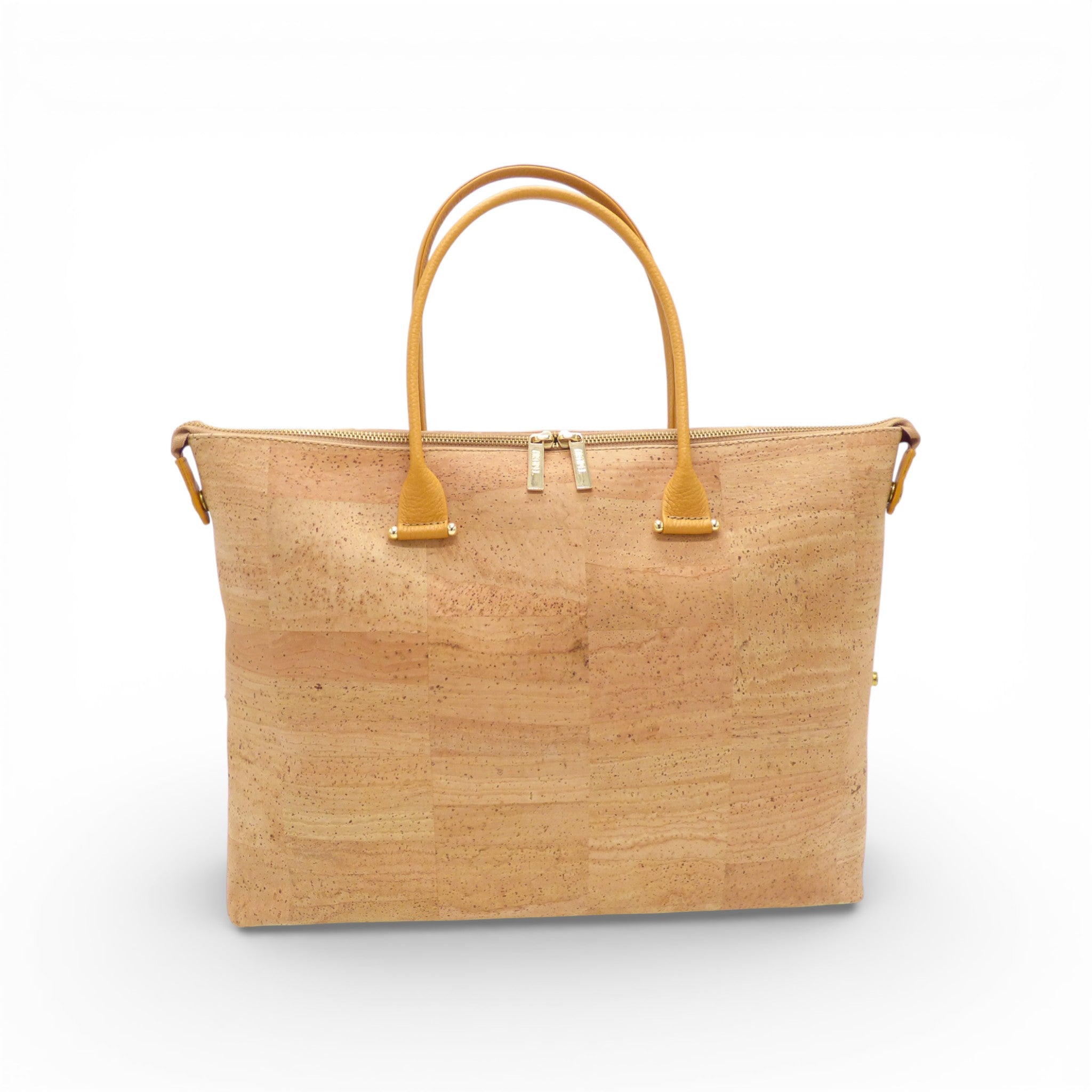 Sac modulable en liège naturel vu de face, forme évasée et zip doré — Artipel, anses camel, Portugal