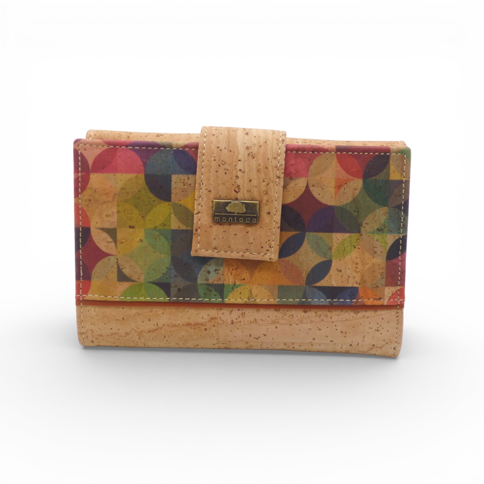 Face d'un portefeuille compact en liège imprimé géométrique multicolore — Montado, Portugal