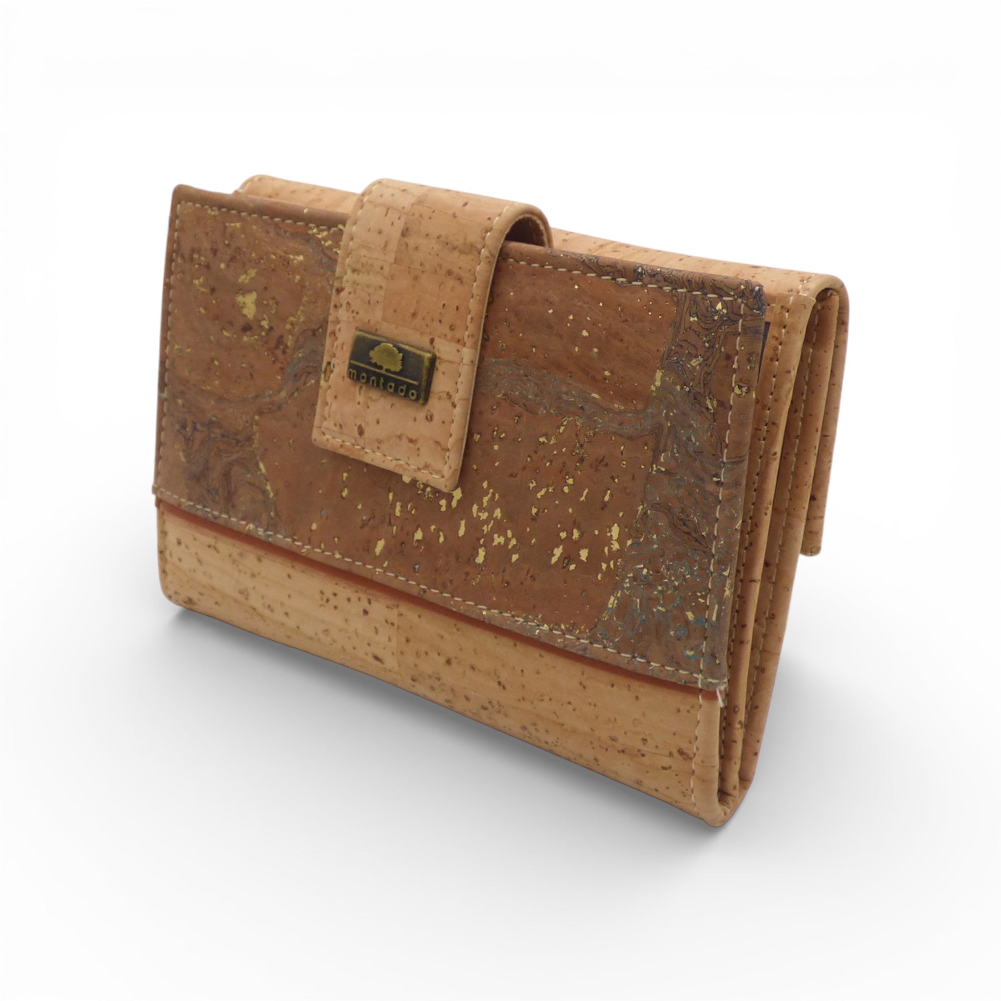Portefeuille compact en liège marbré brun et or vu de trois-quarts — Montado, Portugal