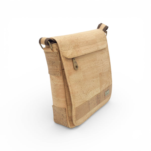 Sacoche bandoulière homme "L'Urbain" de Montado, vue de face avec bandoulière ajustable et design moderne.