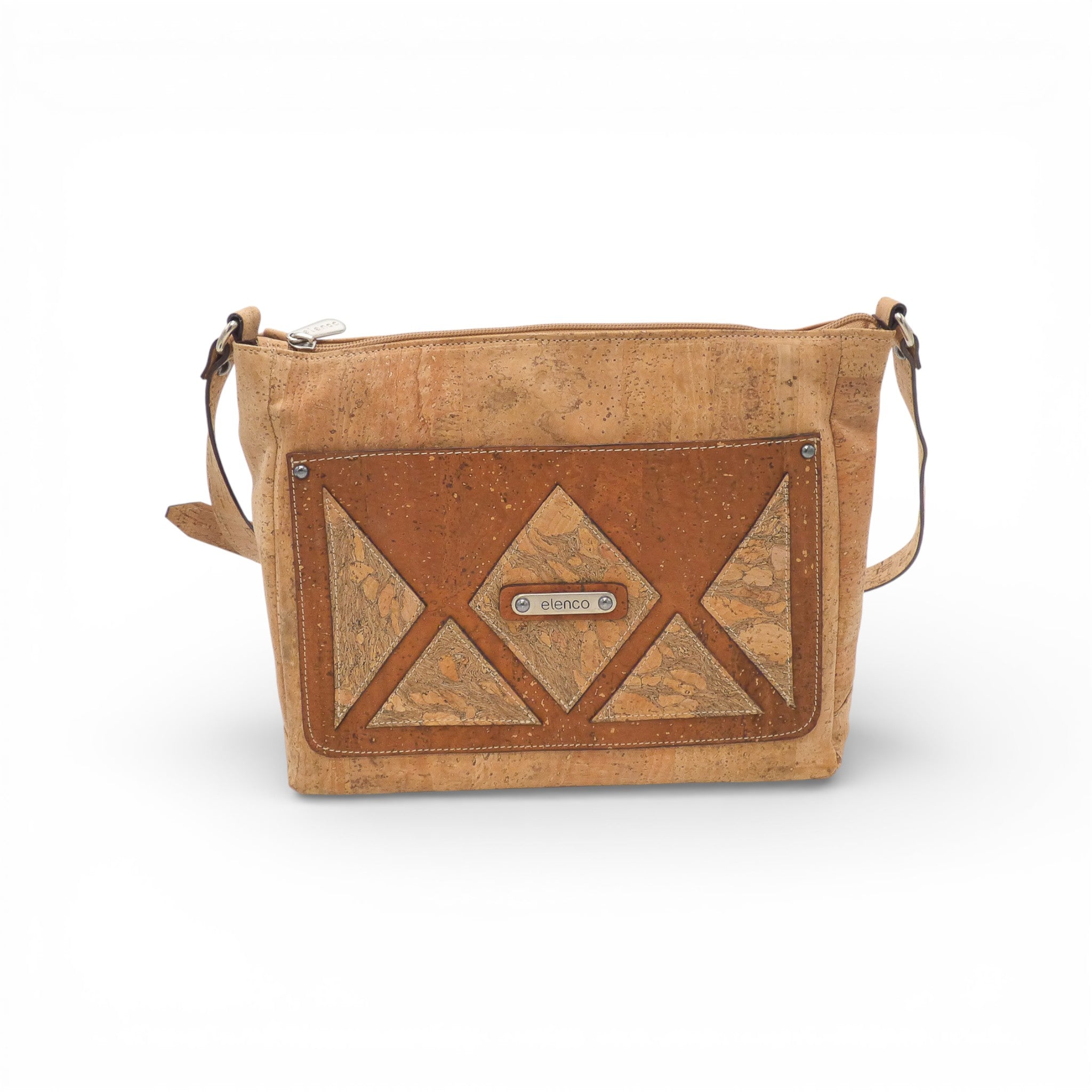 Face d'un sac bandoulière en liège, poche avant motif triangles — Elenco, plaque logo, Portugal