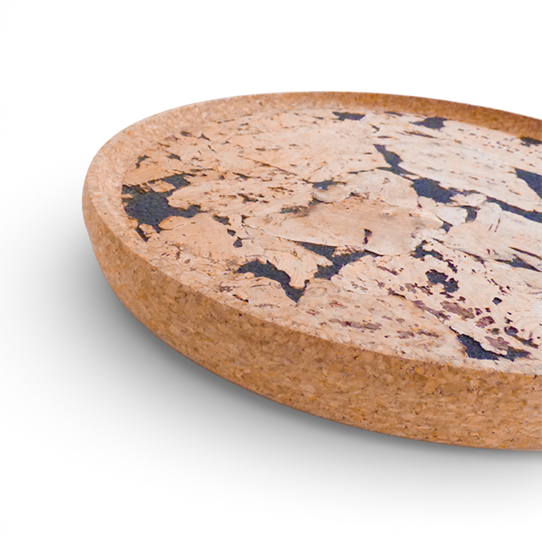 Plateau rond en liège naturel et noir de la marque Viking, idéal pour l'art de la table.