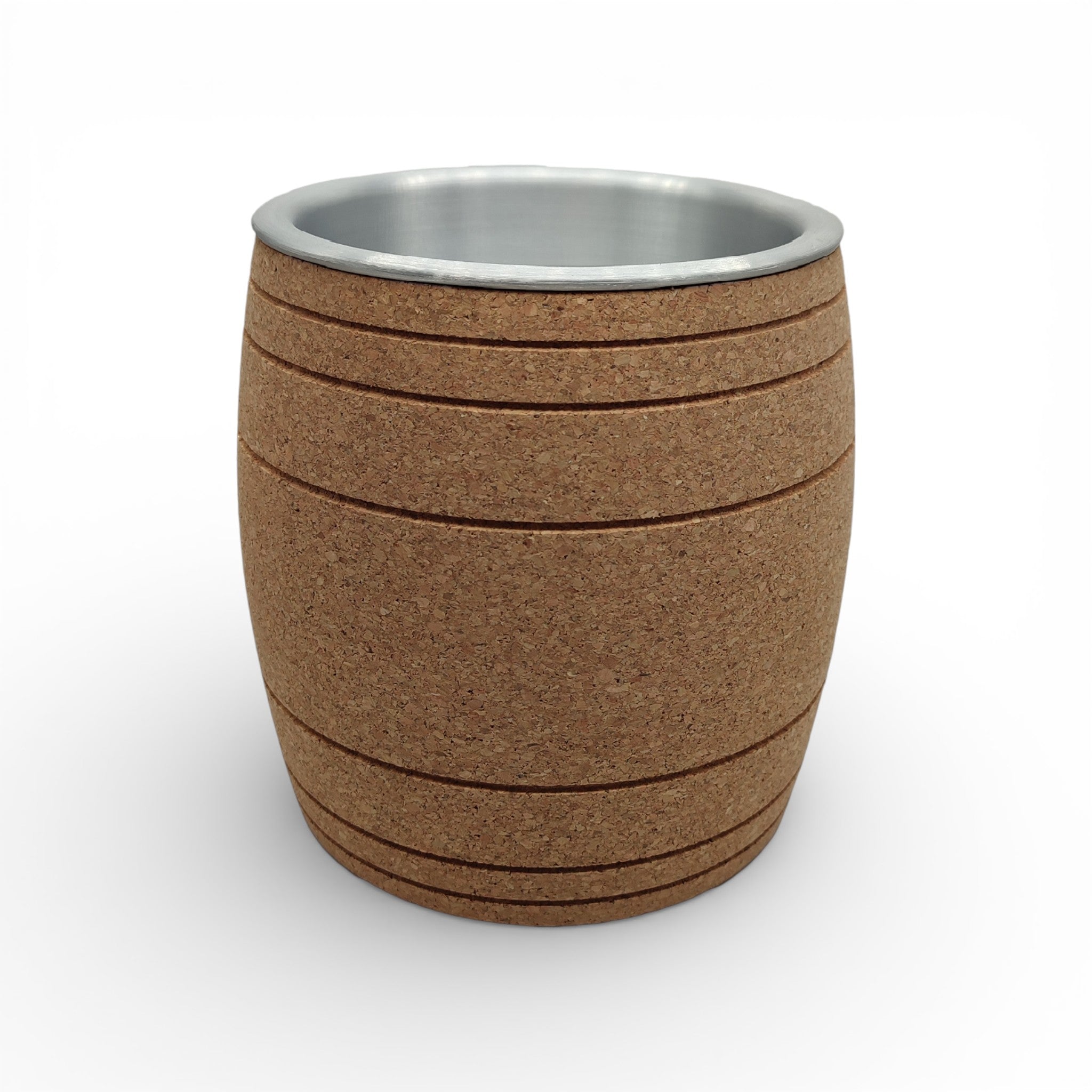 Viking "Baril" bottle and ice bucket in natural wood, showcasing a stylish design for elegant table settings.