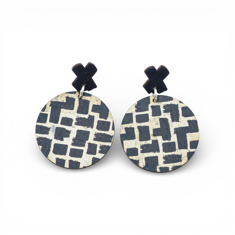 Pendantes disque en liège motif briques noir et crème — Artipel, topper croix, Portugal