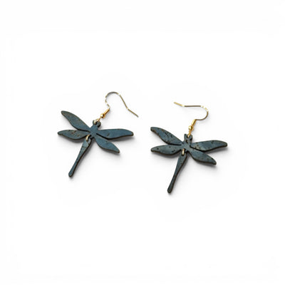 Boucles d'oreilles libellule en liège bleu, bijou léger artisanat Portugal crochets dorés