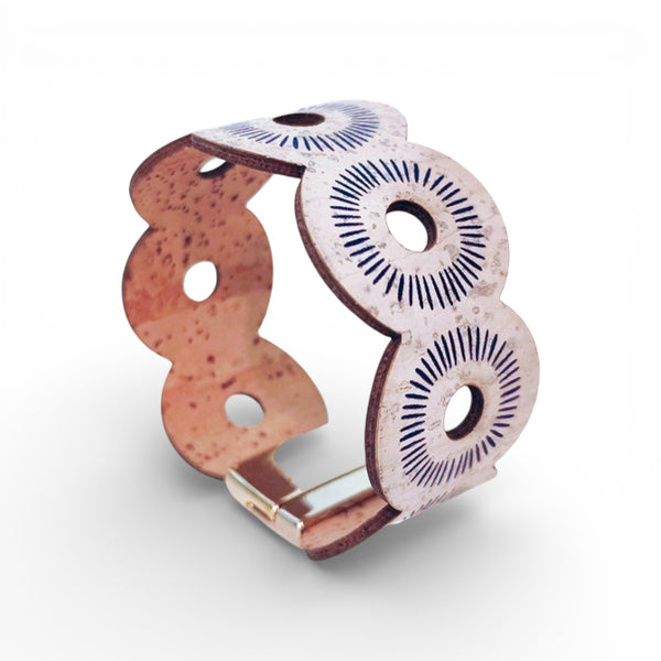 Bracelet vegan et éco-responsable en liège naturel du Portugal : Bracelet Liège Points d'Azur - Artipel - Home & Liège