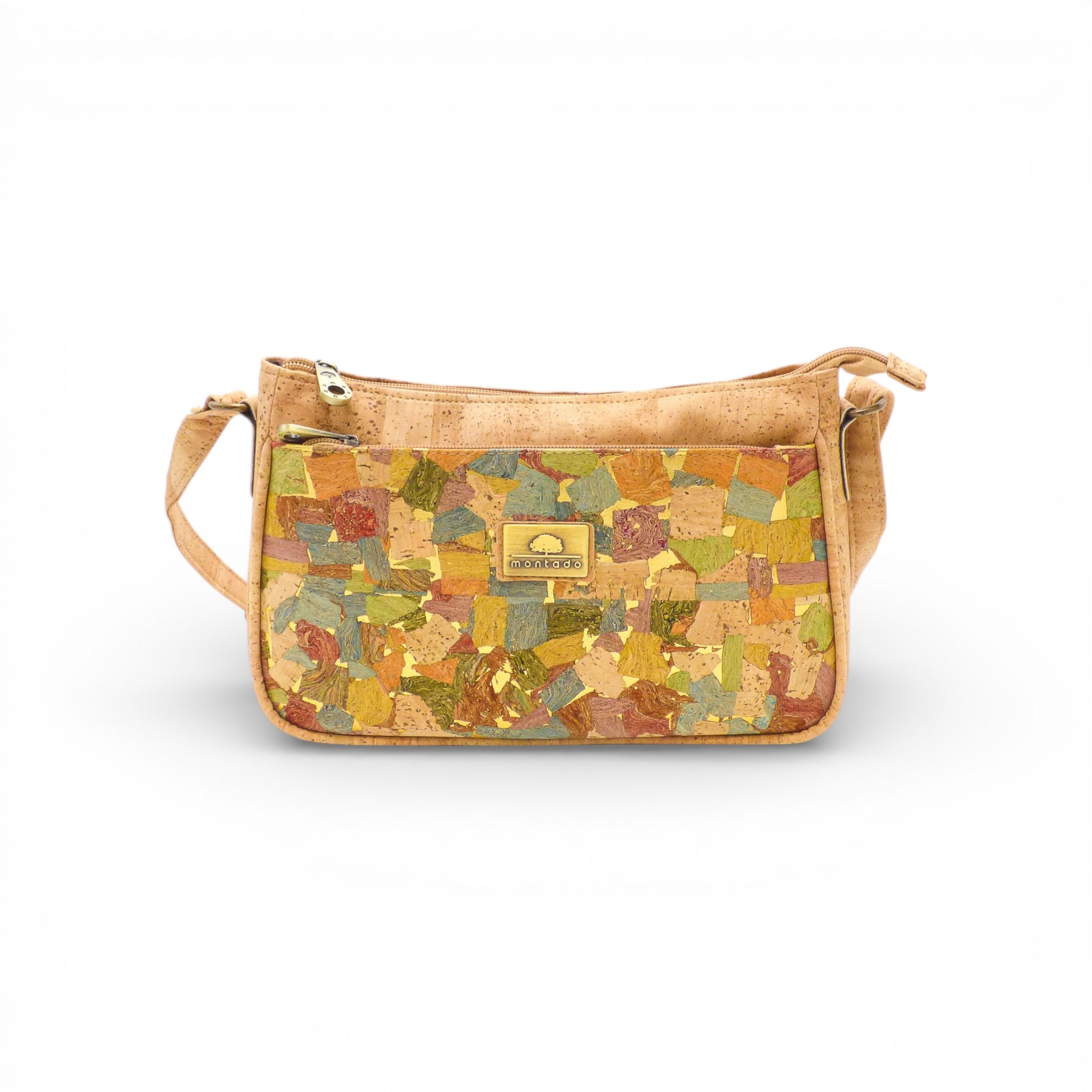 Sac bandoulière en liège mosaïque multicolore — Montado, plaque logo, vue de face, Portugal