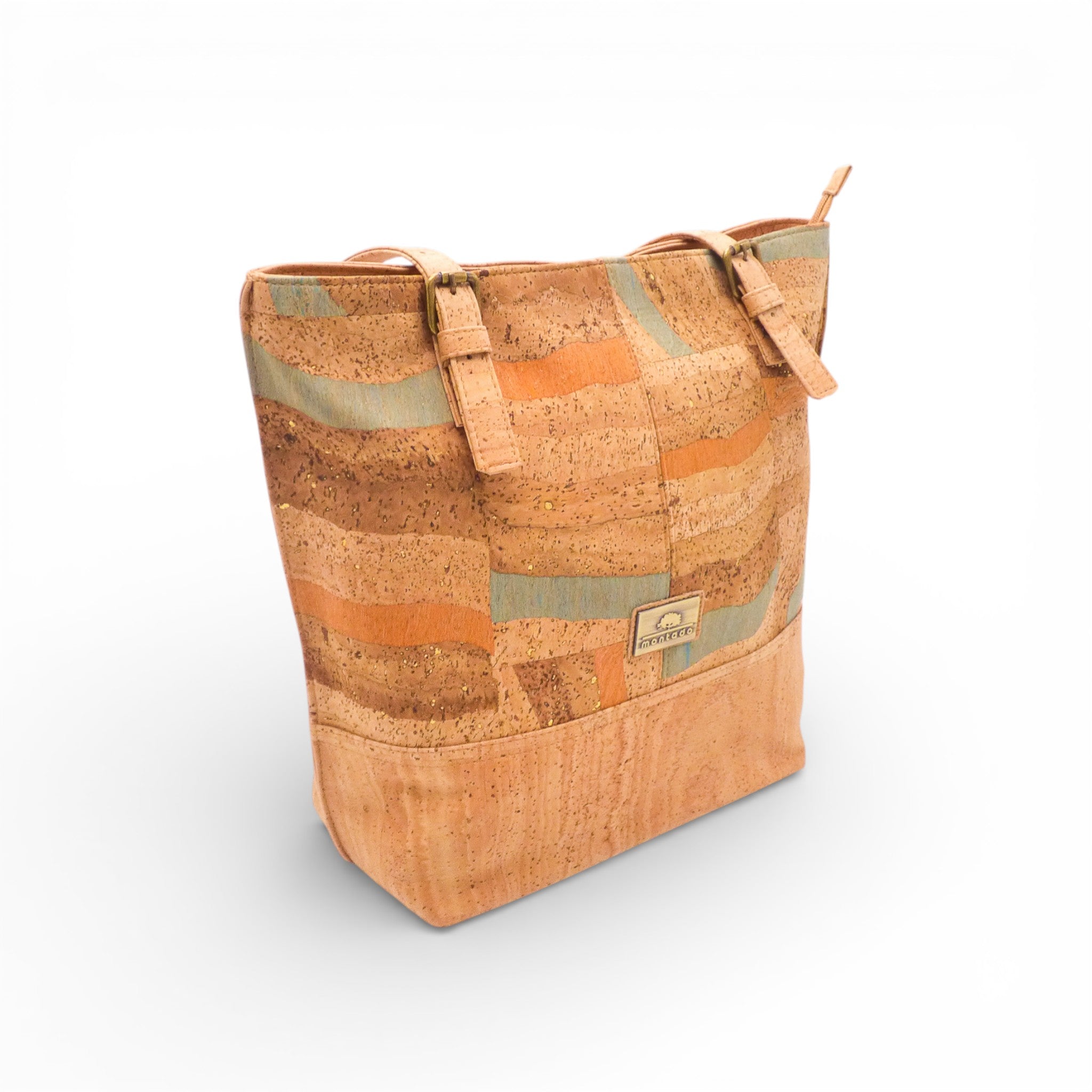 Sac épaule Montado en liège, présentant une texture naturelle et un design élégant, idéal pour un usage quotidien.