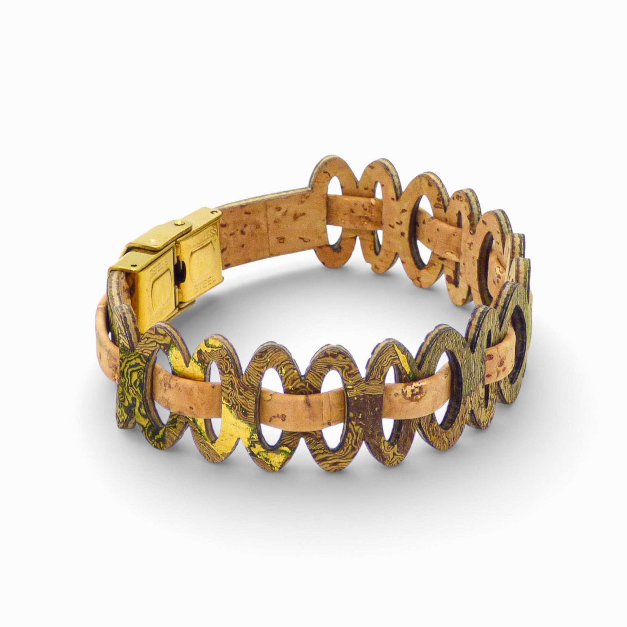 Adjustable Cork Colors bracelet featuring graphic links in natural cork with green and gold accents.