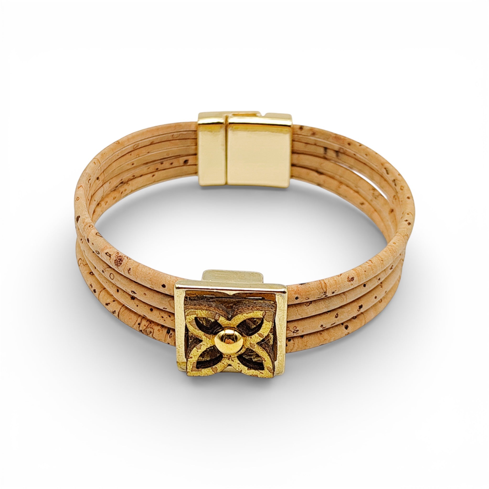 Bracelet multi-rangs en liège naturel — Artipel, charm carré fleur étoile doré, Portugal