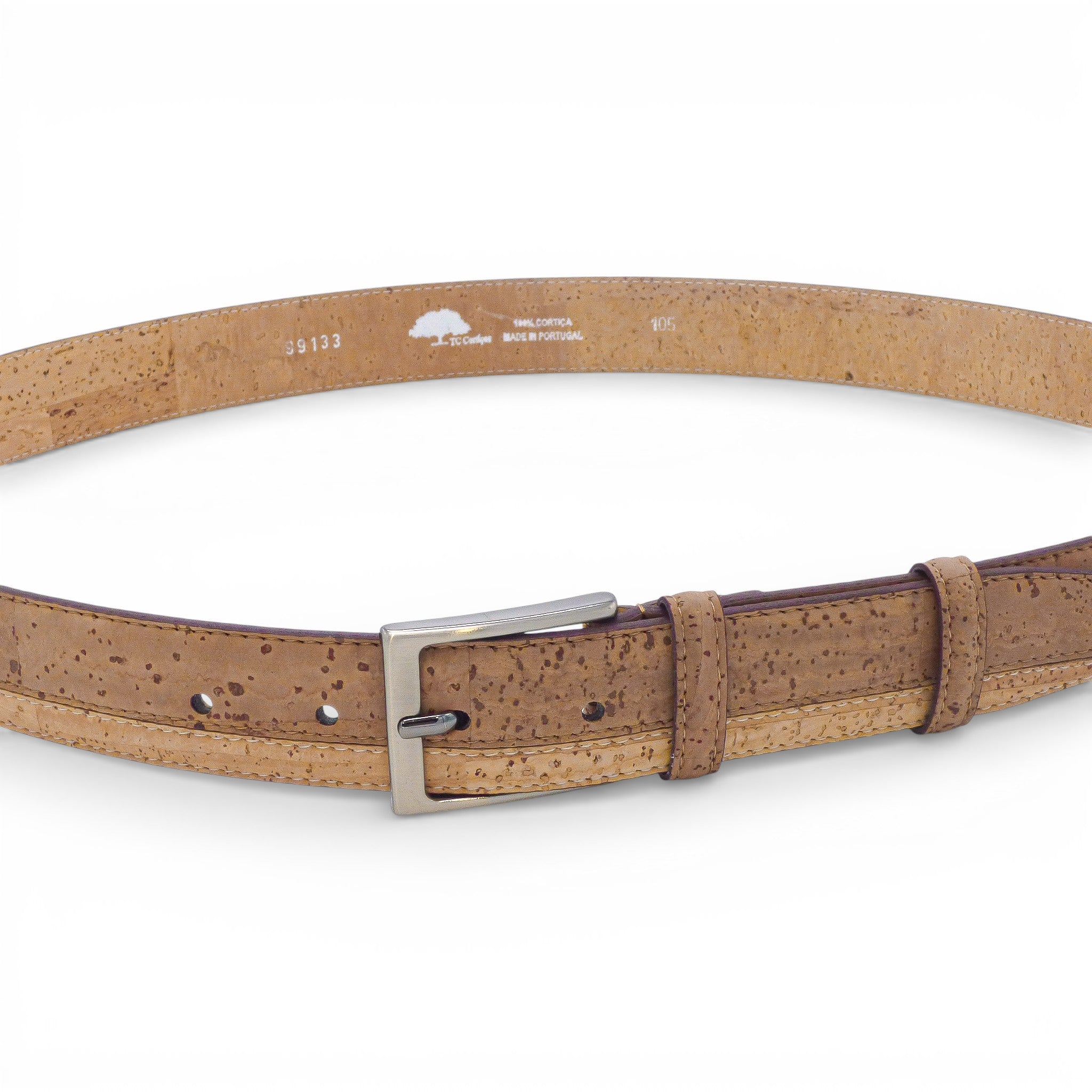 Bicolore 32mm cork belt by TC Cortiça showing natural texture and light trim detail.