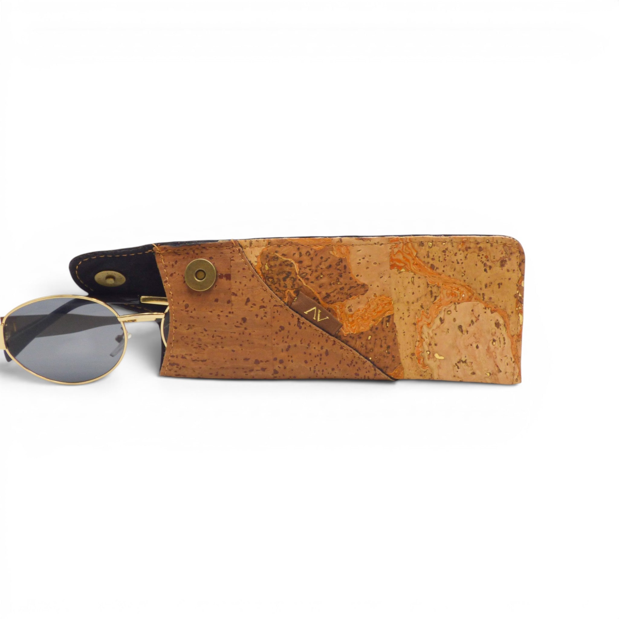 Etui a lunettes marbre marron orange dore contexte usage