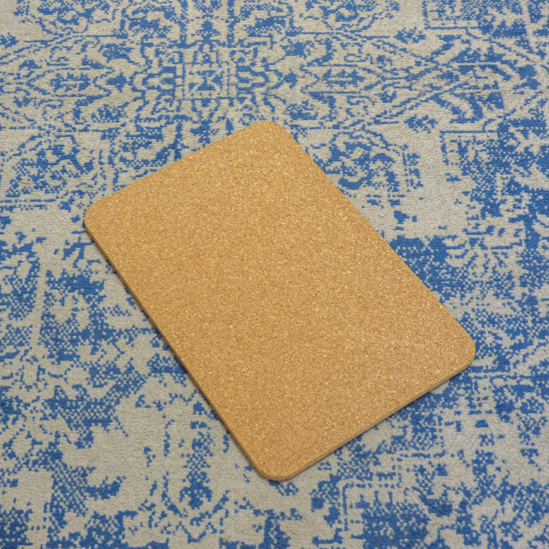 Petit tapis de bain rectangulaire à grain fin, posé à plat — Home & Liège, Portugal