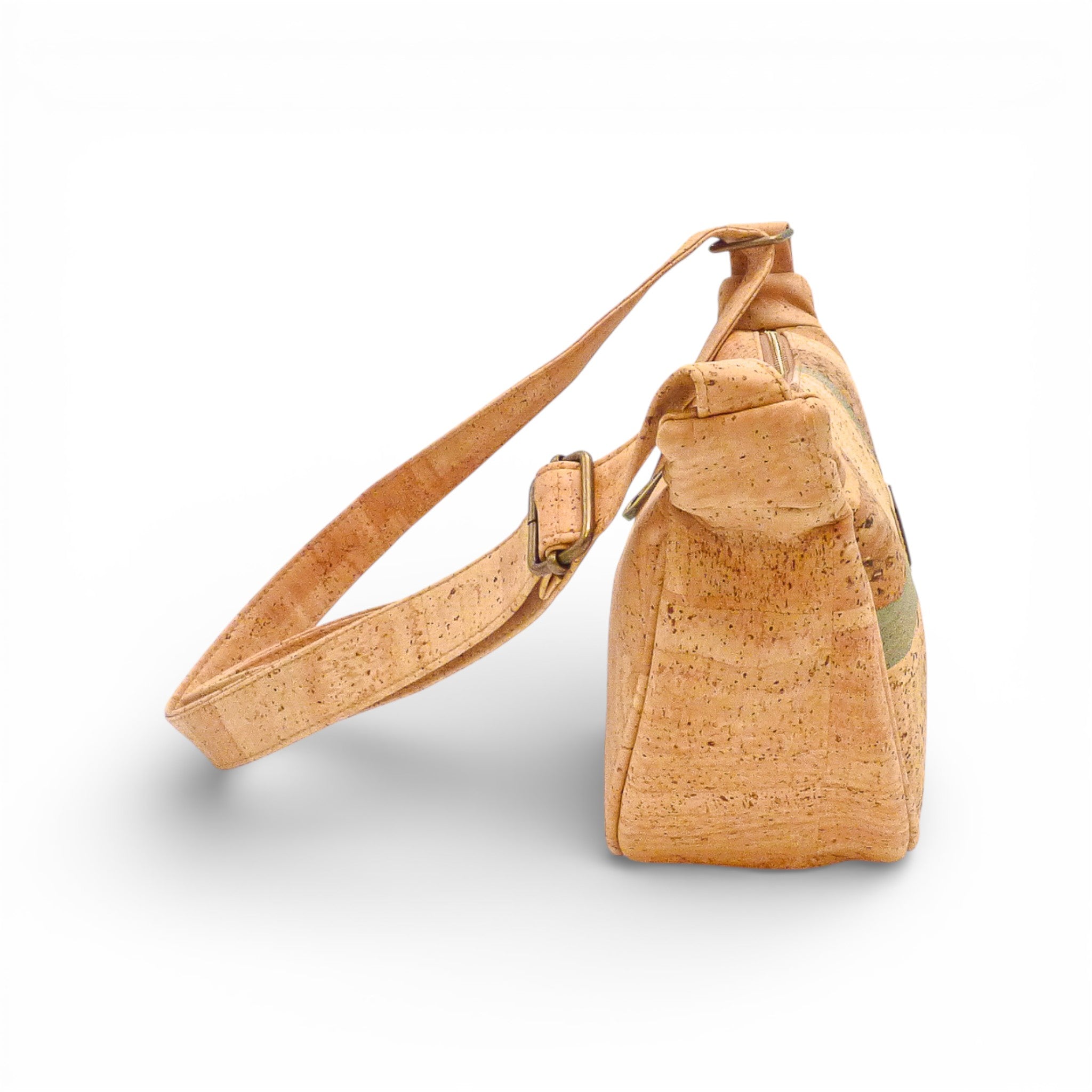Profil du sac banane en liège naturel — Montado, bandoulière à boucle de réglage, Portugal
