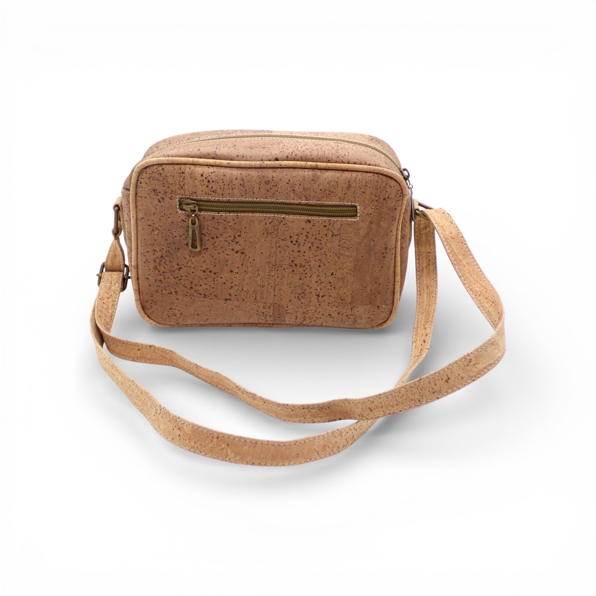 Dos d'un sac bandoulière compact en liège naturel — Amador Varum, poche zippée arrière, Portugal