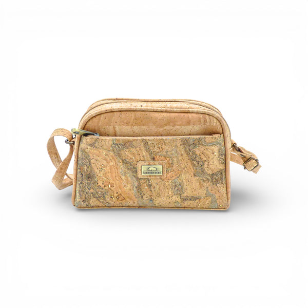 Sac bandoulière compact Montado en liège - coloris vert doré, poche avant - Portugal