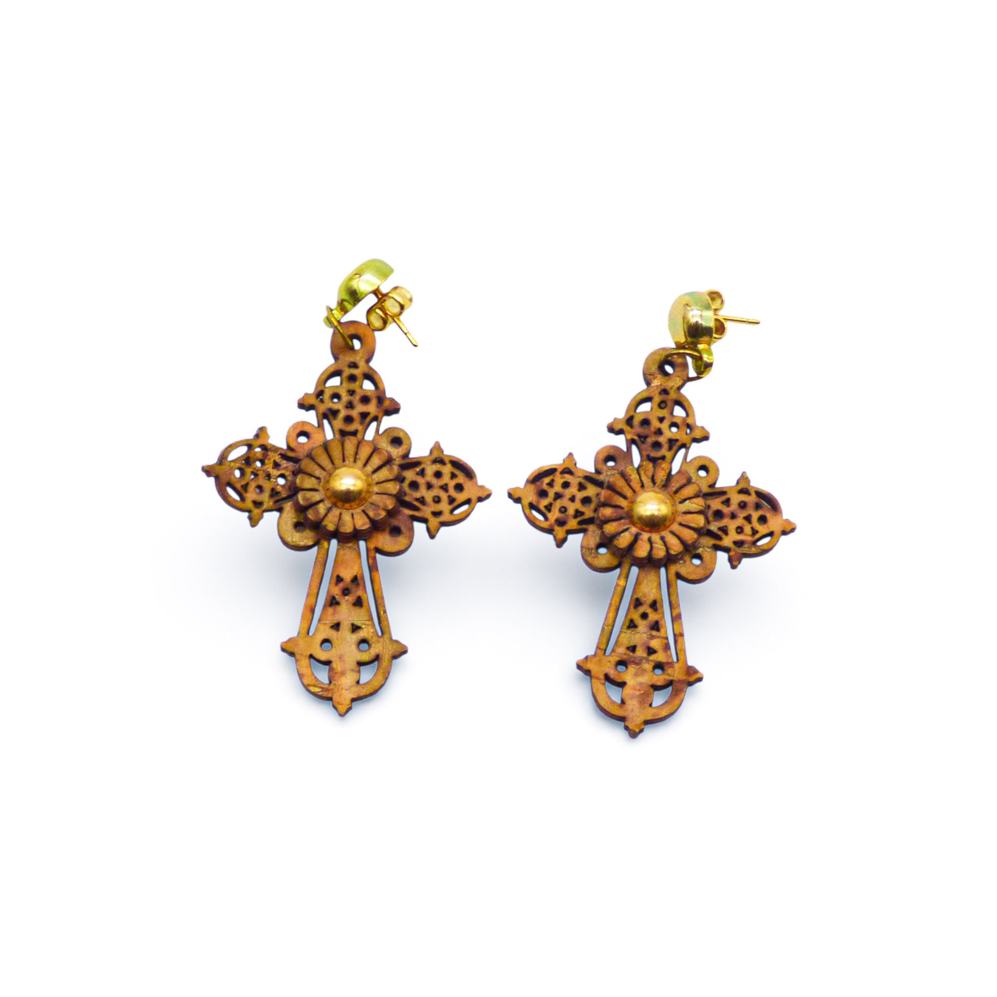 Boucles d'oreilles croix baroque en liège brun — Artipel, cabochon doré, Portugal