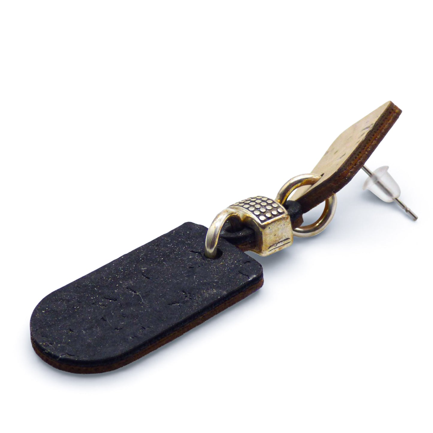 Boucles d'oreilles pendantes en liège noir et blanc avec strass, marque Artipel, présentées sur fond neutre.