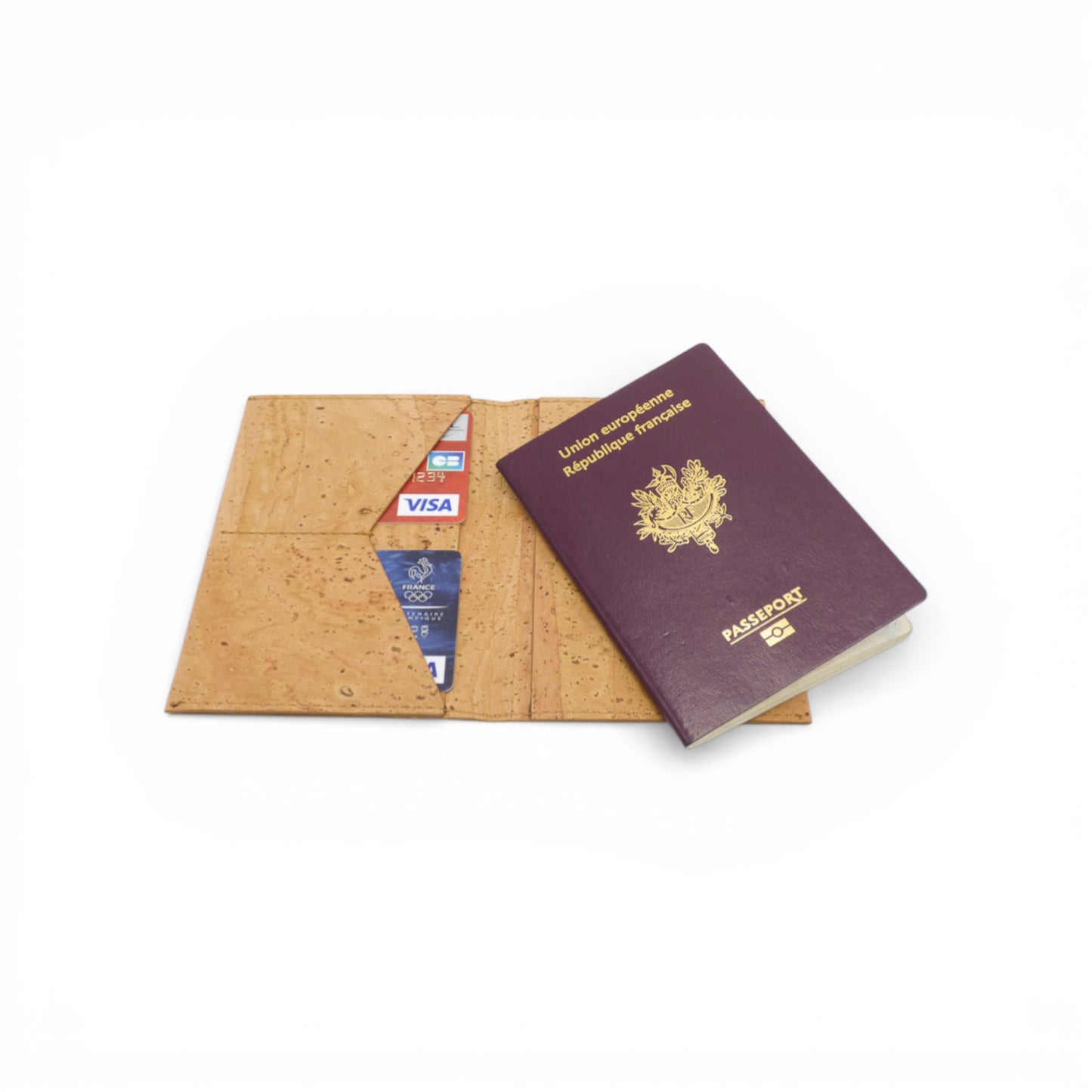 Pochette passeport en liège Artipel, porte monnaie avec texture naturelle et design élégant, vue de face.