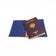 Protège-passeport en liège bleu avec passeport inséré — Artipel, format ouvert, Portugal
