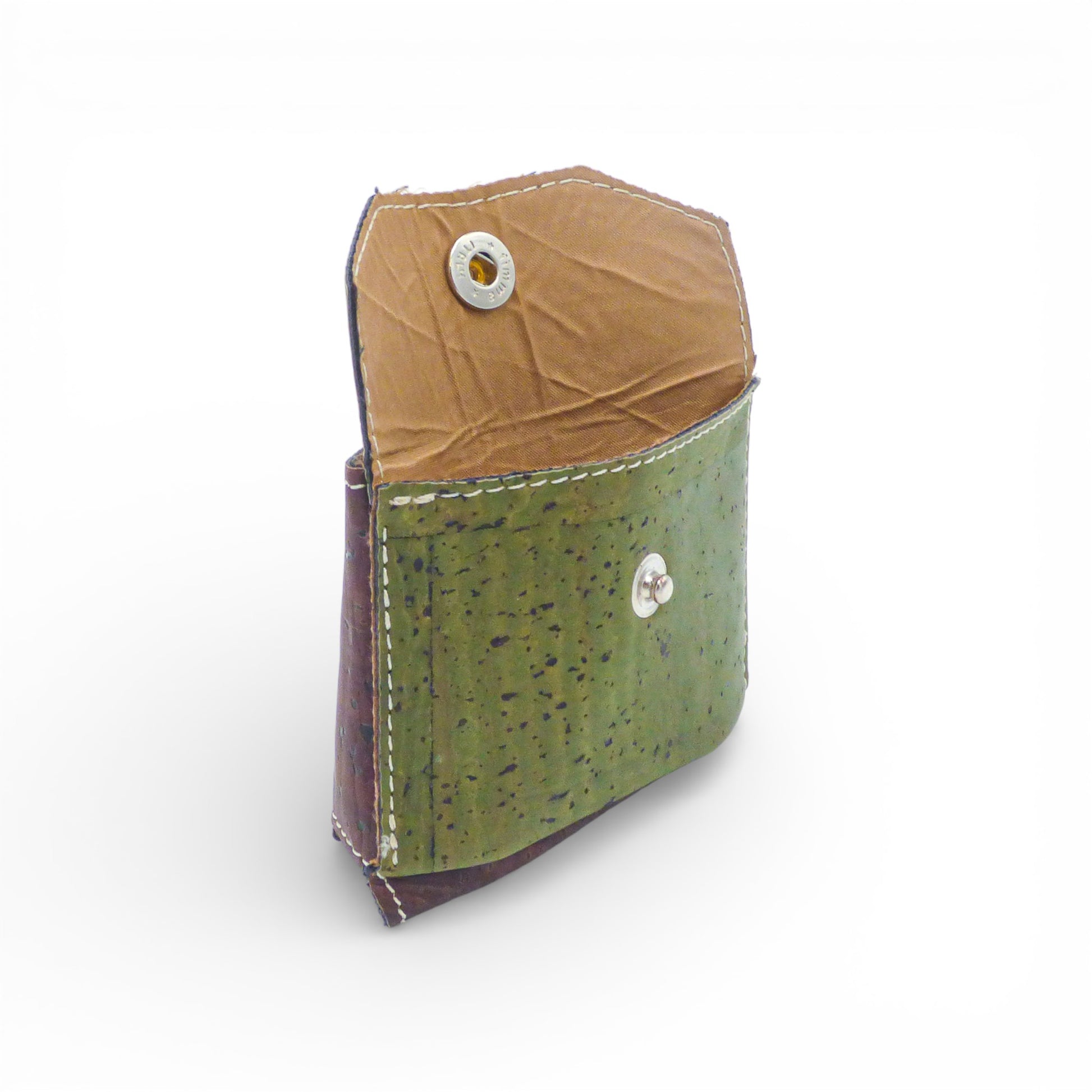 Biface cardholder and coin purse by Amador Varum, showcasing a stylish design in a compact format.