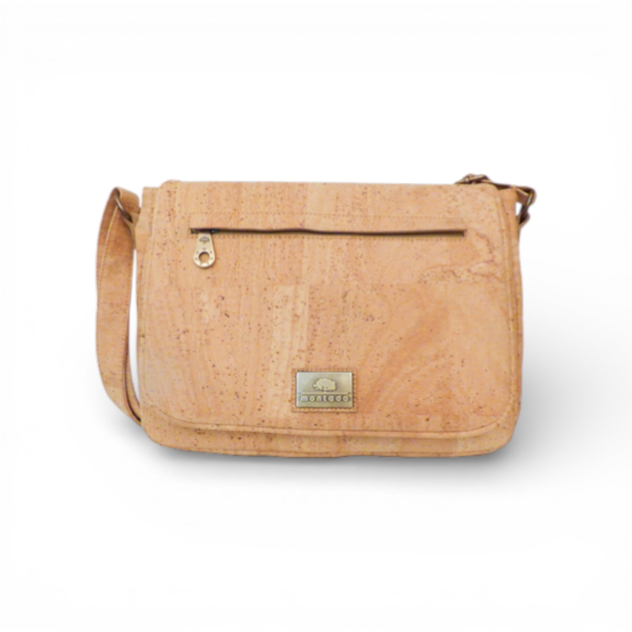 Sac bandoulière "Besace" Montado en cuir marron avec bandoulière ajustable et logo visible sur le devant.