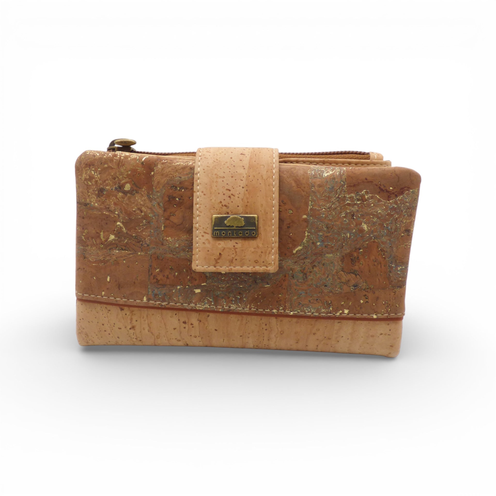 Montado Petit Format portefeuille in brown leather with a compact design and visible stitching details.