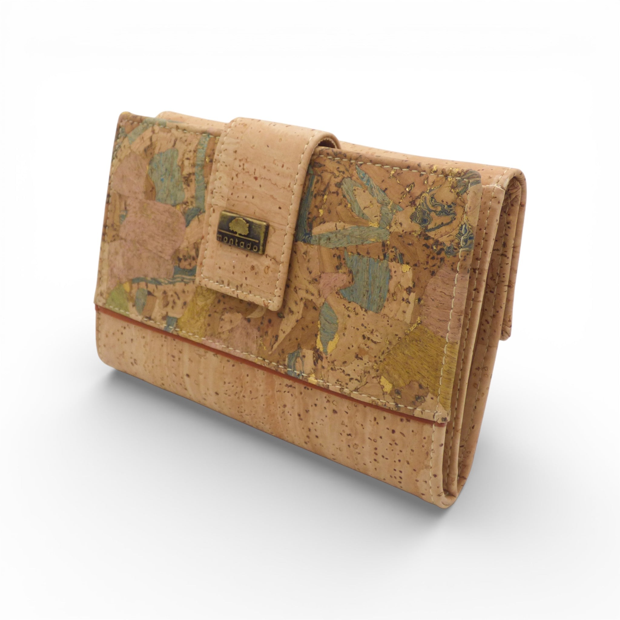 Portefeuille compact en liège mosaïque pastel multicolore vu de trois-quarts — Montado, Portugal