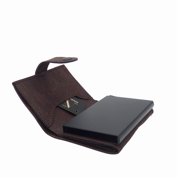 RFID card holder "Le Garde du Corps" by Amador Varum, featuring a sleek design and durable material.