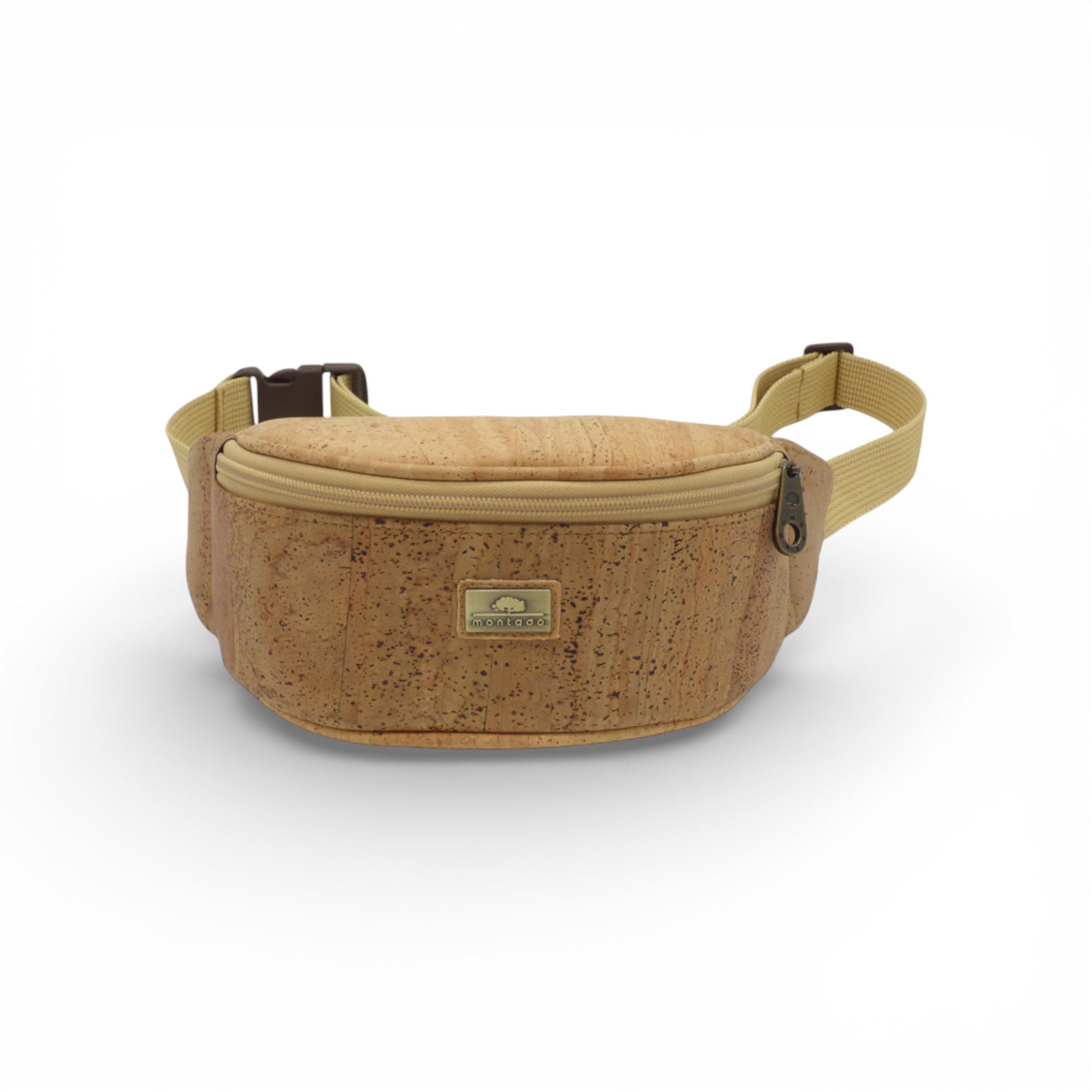 Sac banane en liège naturel — Montado, sangle textile à boucle, zip, plaque logo, Portugal