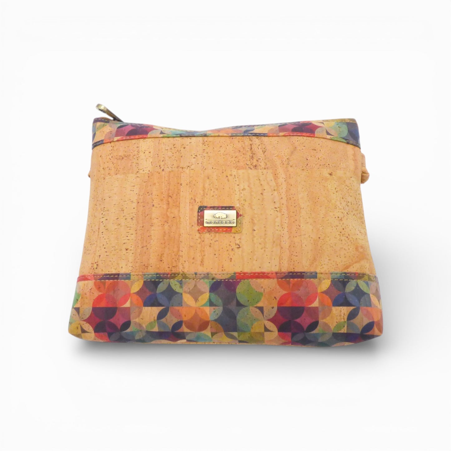 Montado Grande Pochette en Liège Bandeau showcasing a stylish cork design and spacious interior for everyday use.