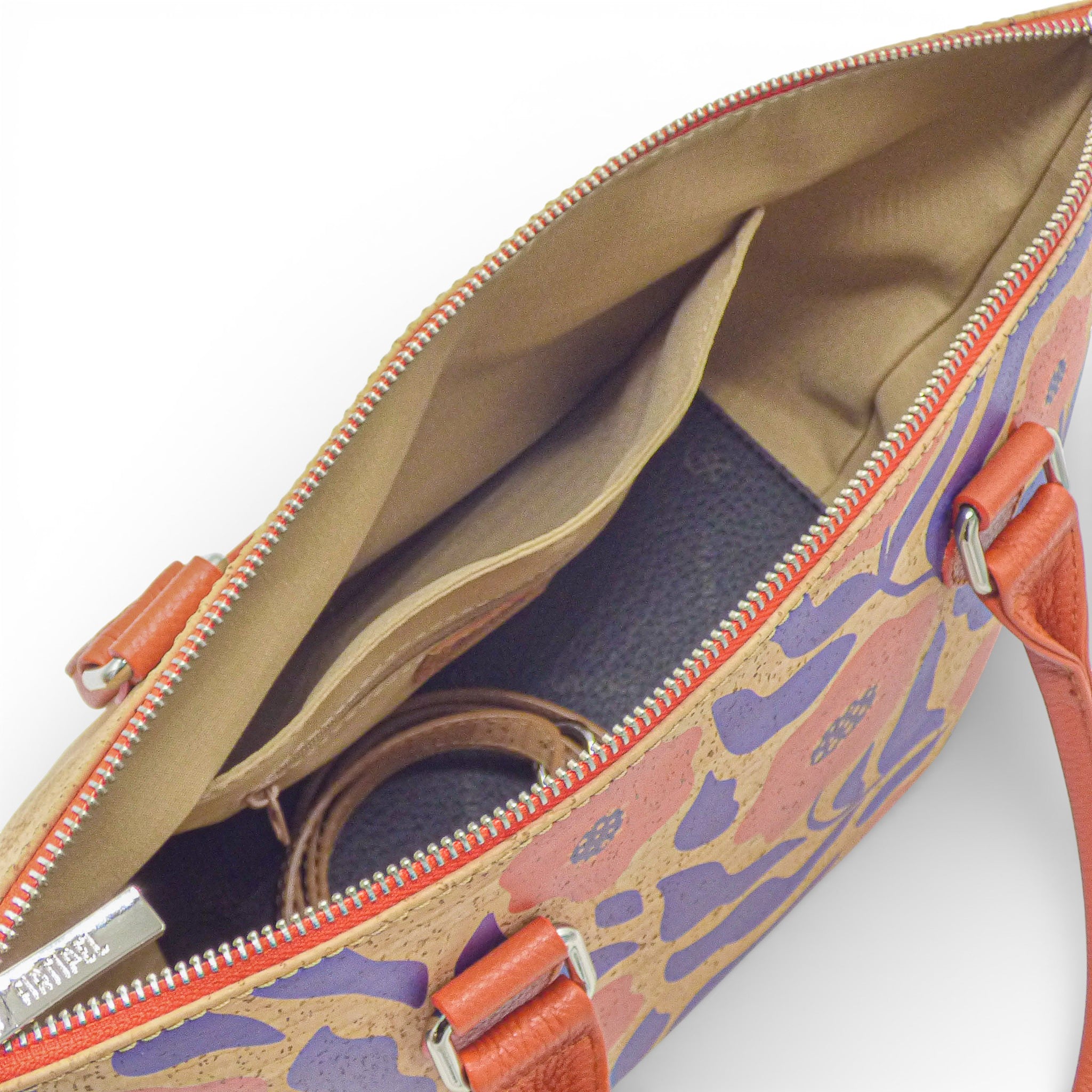 Intérieur du sac en liège imprimé coquelicots — Artipel, doublure beige, anse rangée, Portugal