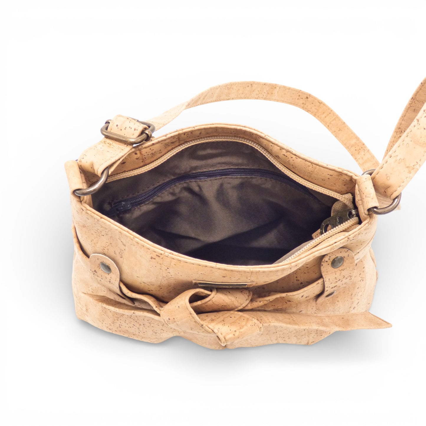 Sac bandoulière "Nœud" en liège naturel de Montado, taille moyenne, fabriqué au Portugal, avec un design original.