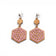 Boucles d'oreilles hexagone ajouré rose en liège, de face — Artipel, Portugal