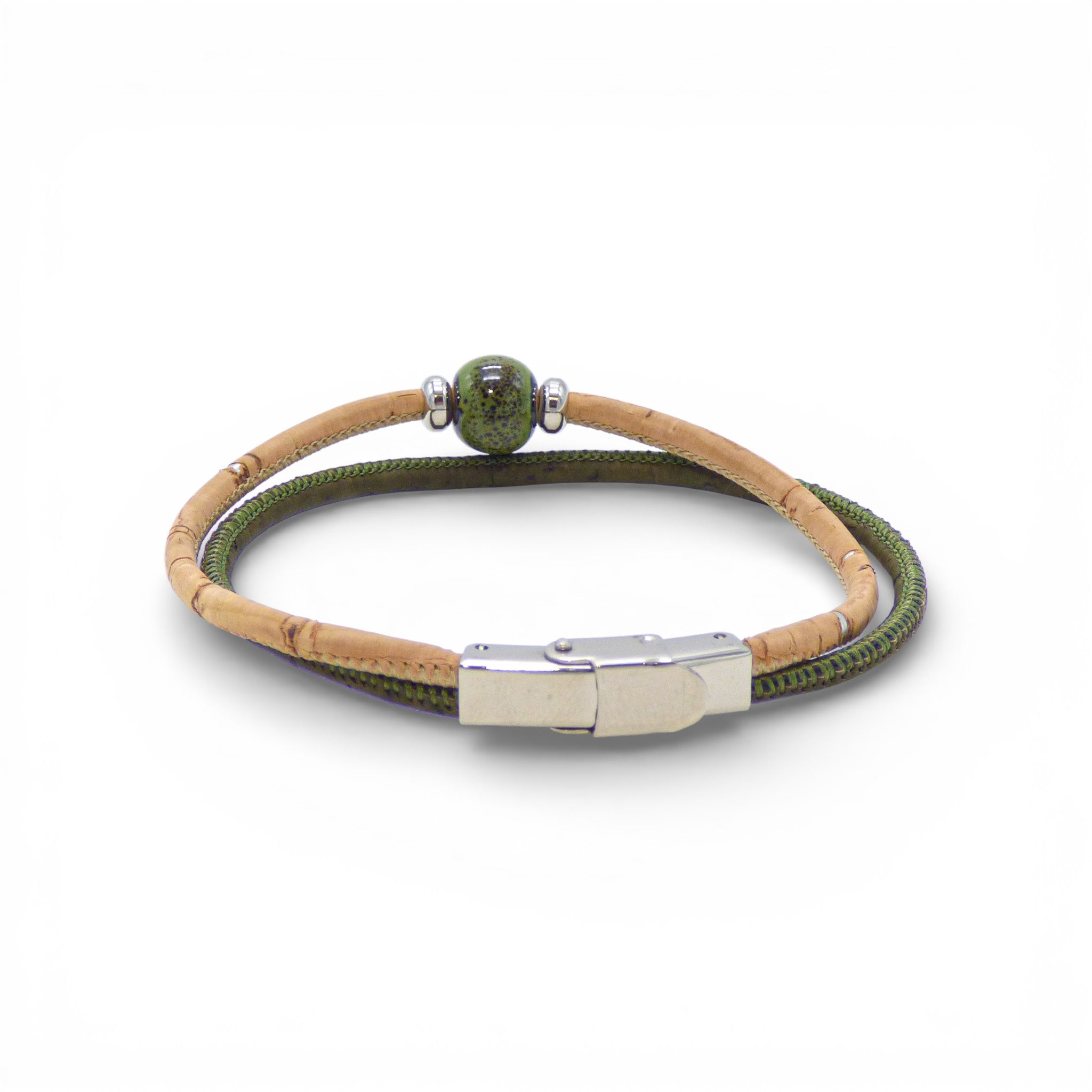 Bracelet en liège naturel et vert, perle céramique — Cork Colors, fermoir aimanté acier, Portugal