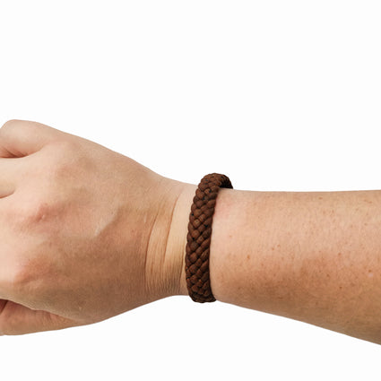 Brown cork braided bracelet for men by Artipel, showcasing a round cord design that fits comfortably on the wrist.