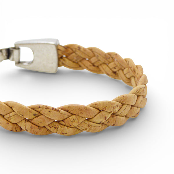Braided cork bracelet for men by Artipel, showcasing a unique artisan design with a smooth finish and natural texture.