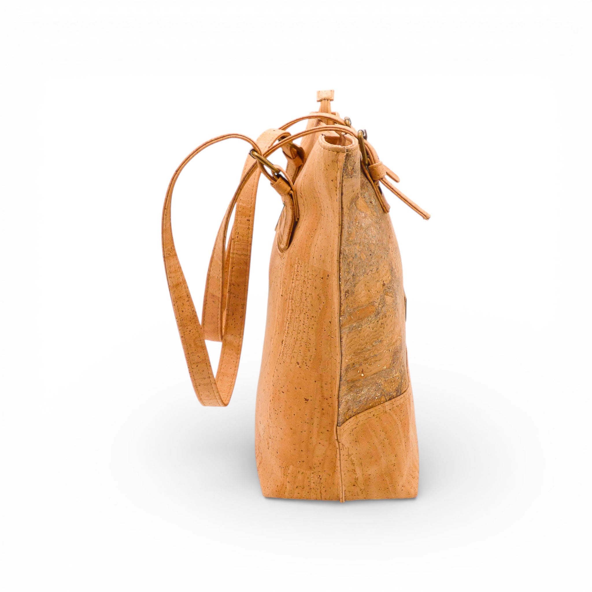 Sac épaule en liège moucheté d'or, vue de profil — Montado, anses réglables, Portugal
