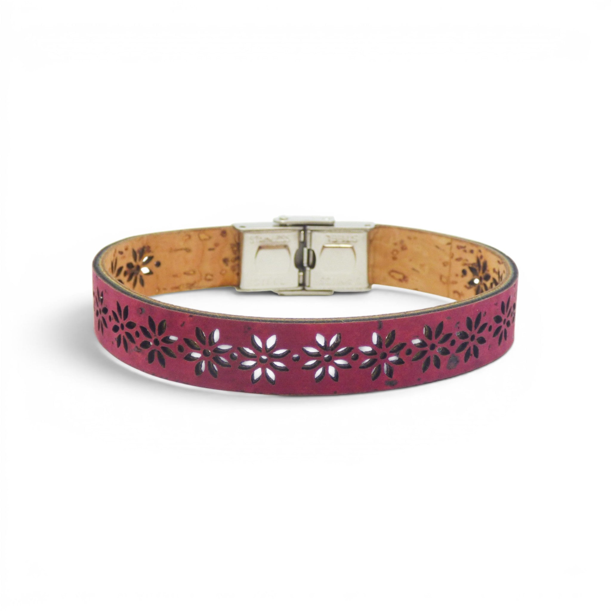 Bracelet plat Fleur en liège teint rose avec fermeture métallique, fait main au Portugal