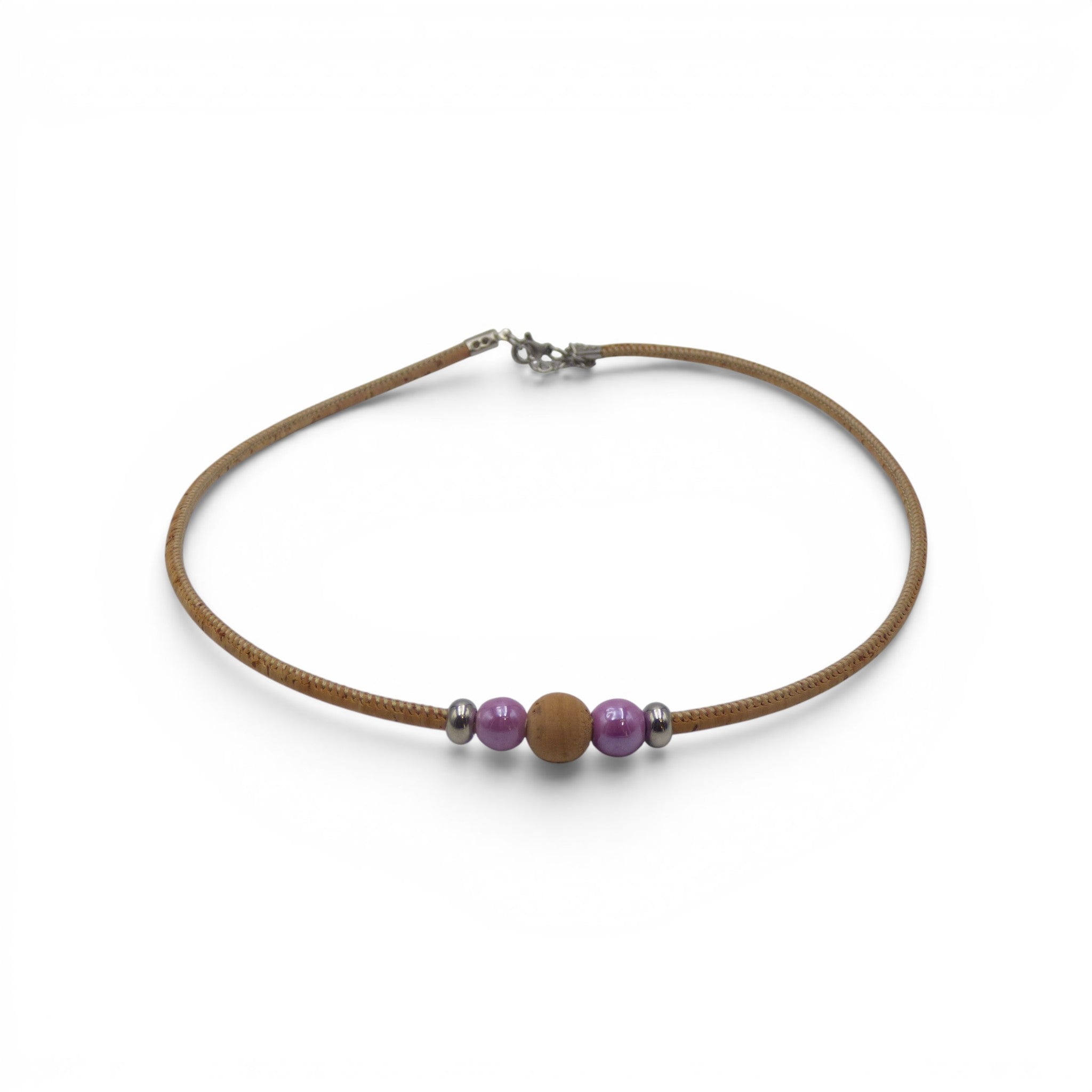 Perles céramique violet sur cordon de liège, bijou coloré alternative vegan fait main