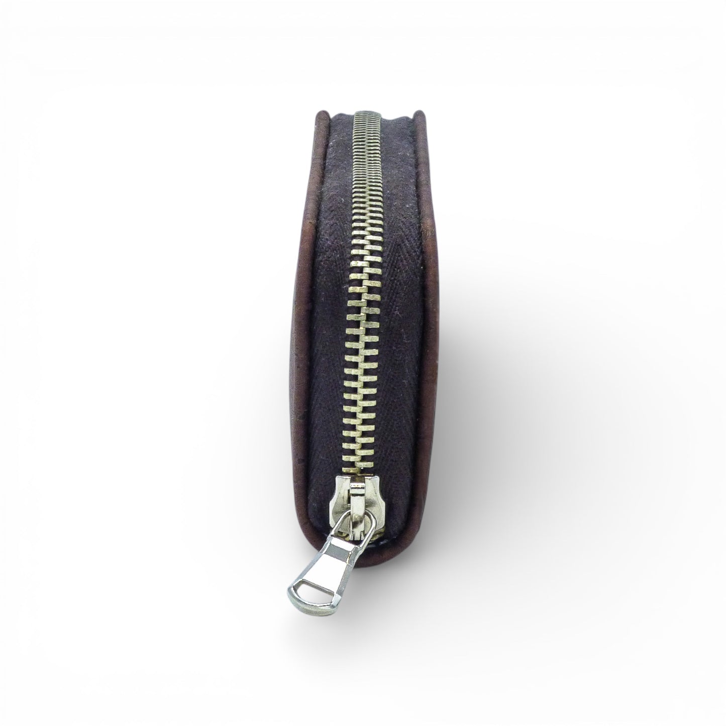 Compact Marla Pais wallet in natural brown cork, featuring a sleek design and subtle texture.