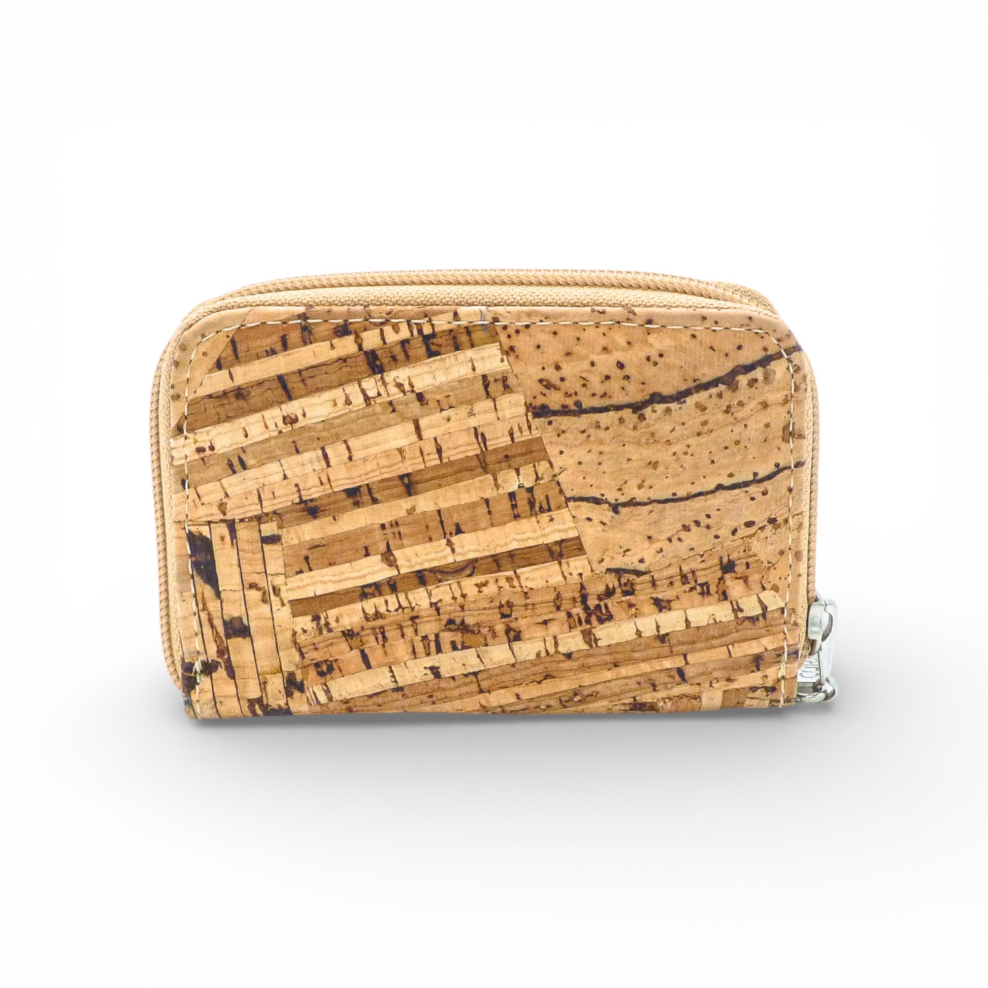 Compact zippered wallet by Cork Design in natural cork with a minimalist style.