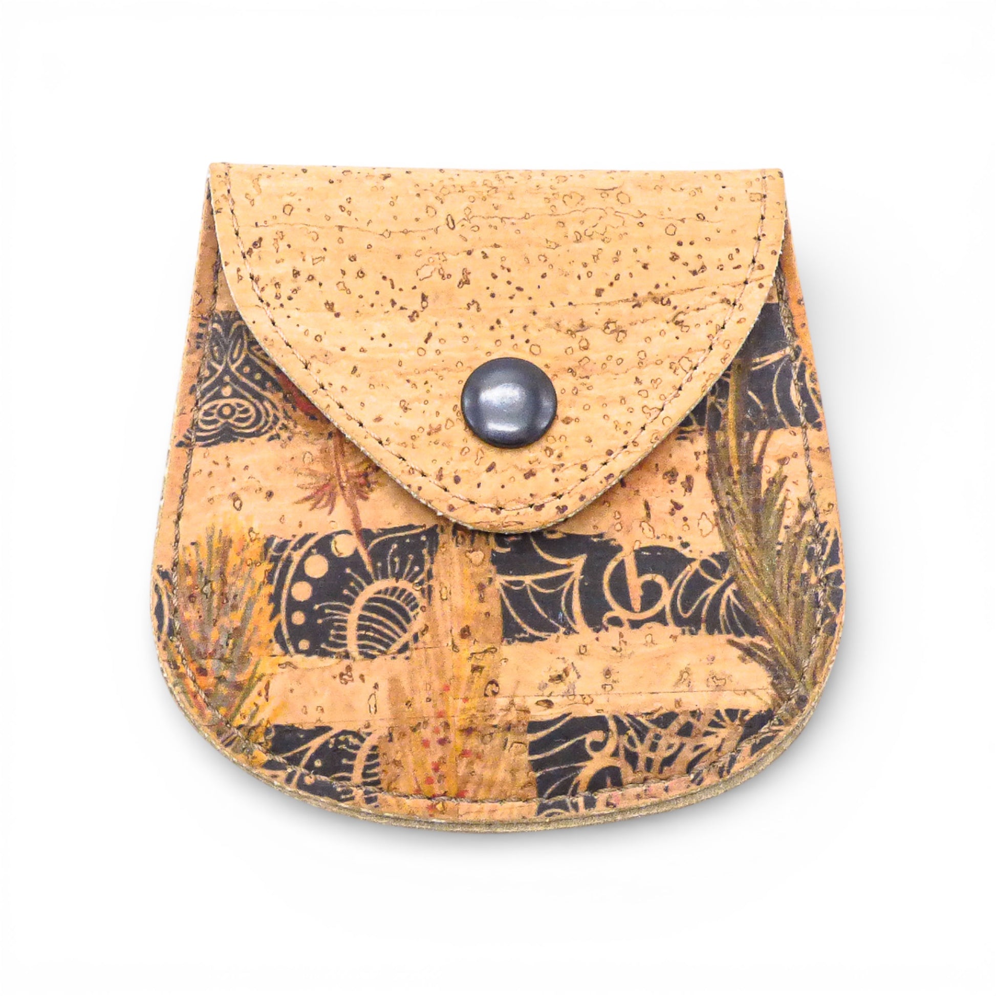 Slim Amador Varum wallet in modern design, featuring cork and wood materials with a flap closure.