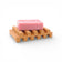 Savon de Marseille posé sur porte-savon écologique, accessoire salle de bain zéro plastique