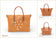 Sac à main modulable en liège Ocre Fleuri montré dans ses trois formes : cabas à plat, évasé en V et boule